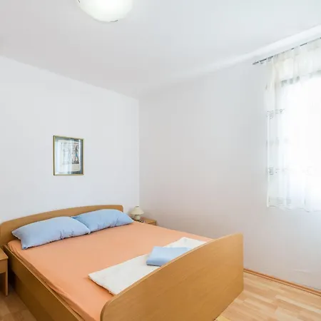 Partelj 4 By Interhome *