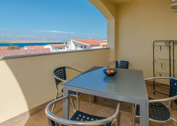 Partelj 4 By Interhome